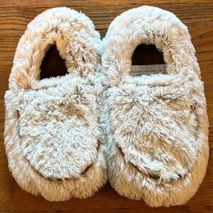 Warmies Marshmallow Brown Slippers, XL, NWOT
